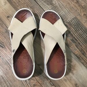 Bzees Beige Crisscross Sandals